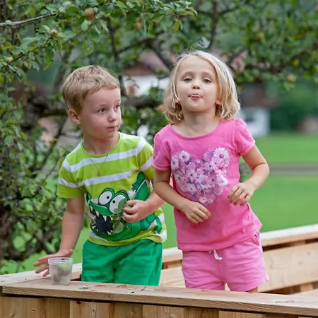 Rauter * אוברנדורף אין טירול